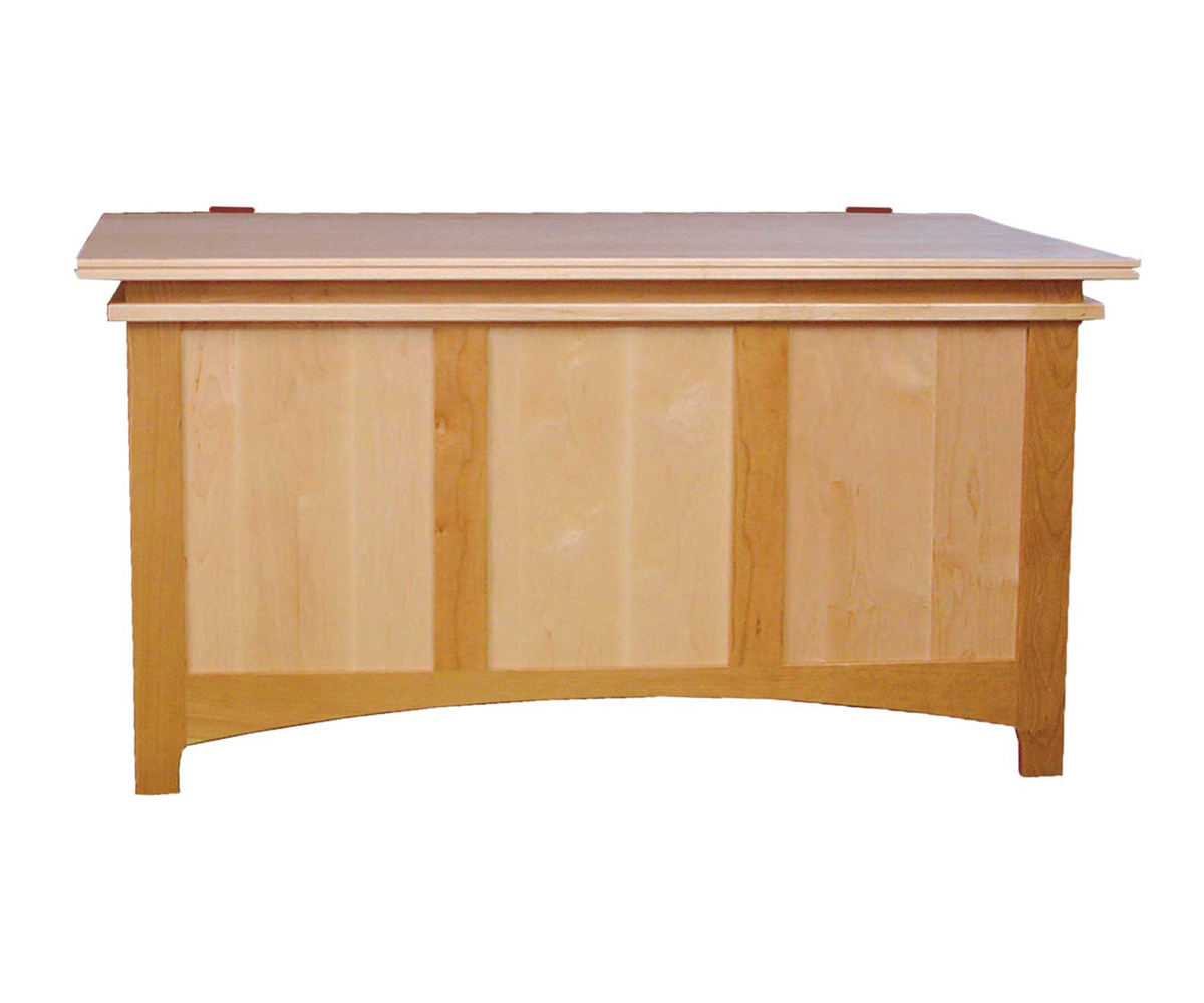 Maple Creek Blanket Chest — 26 H x 48 W x 24 D